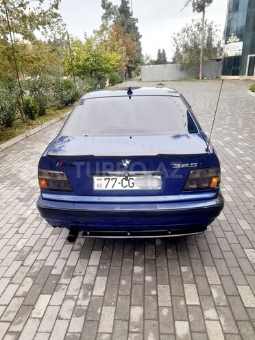 BMW 325 1991, 222,000 km - 2.5 l - Saatlı