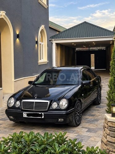 Mercedes E 240 1998, 285,000 km - 2.4 l - Bakı