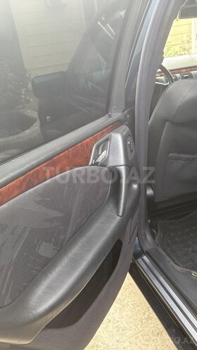Mercedes E 240 1998, 285,000 km - 2.4 l - Bakı