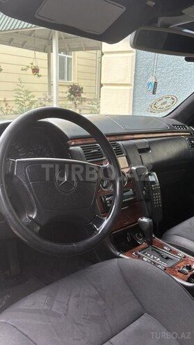 Mercedes E 240 1998, 285,000 km - 2.4 l - Bakı