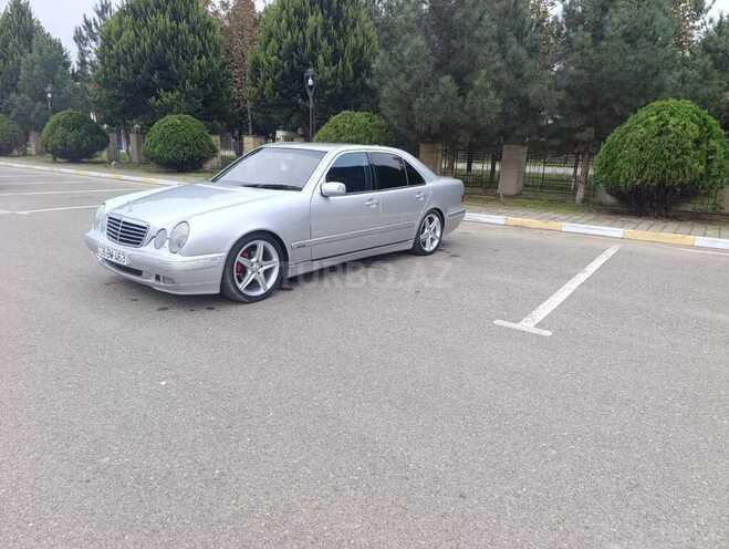 Mercedes E 240 2001, 412,000 km - 2.4 л - Saatlı