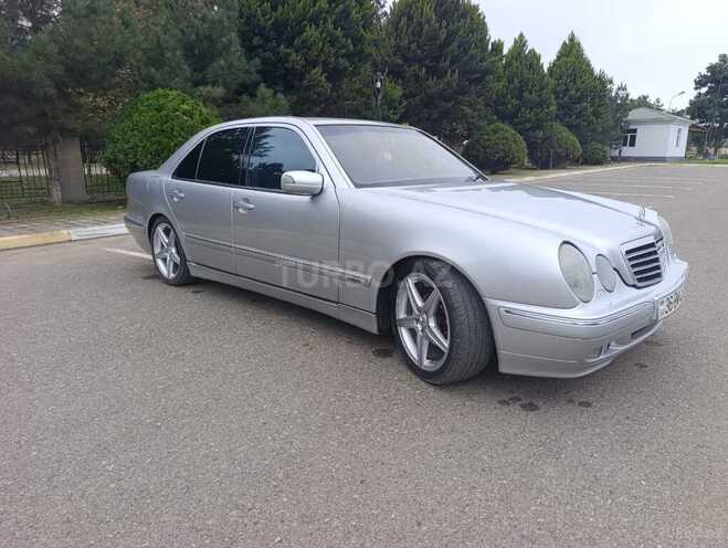 Mercedes E 240 2001, 412,000 km - 2.4 л - Saatlı