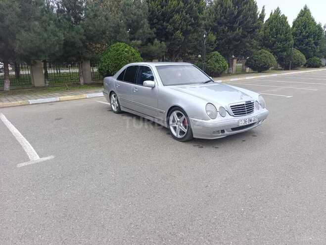 Mercedes E 240 2001, 412,000 km - 2.4 л - Saatlı