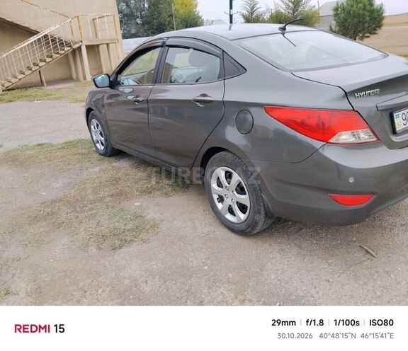 Hyundai Accent 2012, 134,645 km - 1.6 л - Gəncə