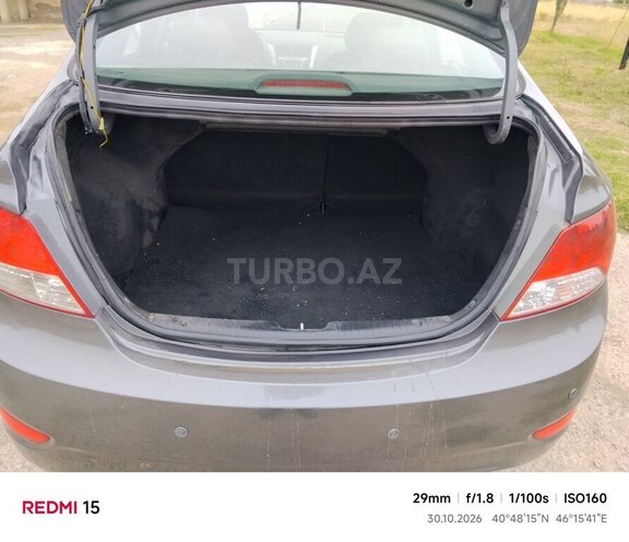 Hyundai Accent 2012, 134,645 km - 1.6 л - Gəncə