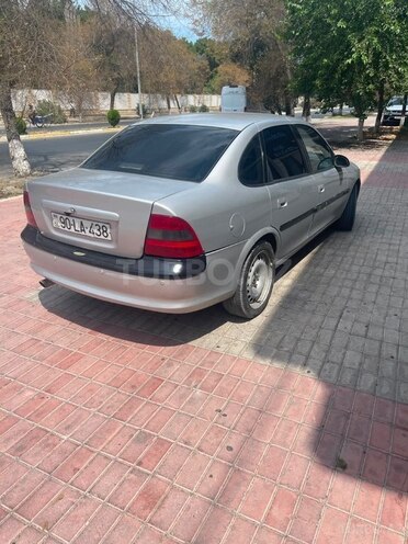 Opel Vectra 1998, 32,000 km - 1.8 l - Sumqayıt