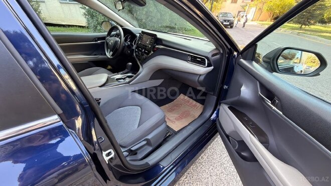 Toyota Camry 2021, 136,800 km - 2.5 l - Bakı