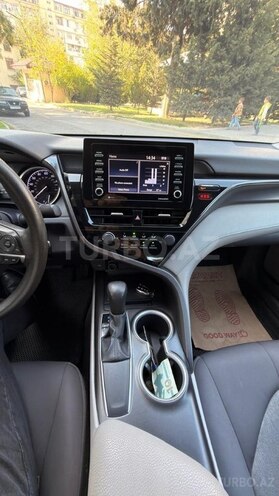 Toyota Camry 2021, 136,800 km - 2.5 l - Bakı