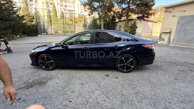 Toyota Camry 2021, 136,800 km - 2.5 l - Bakı