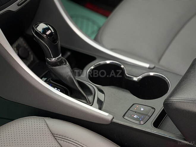 Hyundai Sonata 2014, 133,000 km - 2.0 l - Gəncə