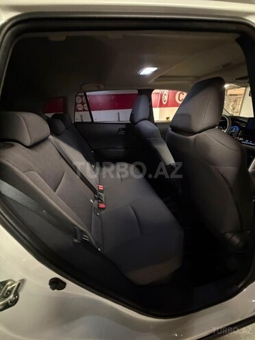 Toyota Corolla Cross 2025, 18,000 km - 2.0 l - Bakı