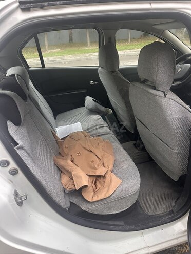 Renault Logan 2013, 455,000 km - 1.6 л - Mingəçevir