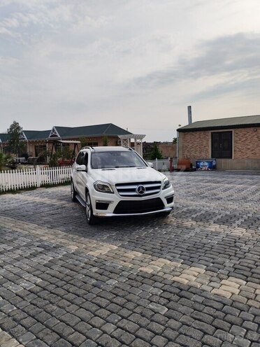 Mercedes GL 500 4MATIC 2013, 110,200 km - 4.7 l - Ucar