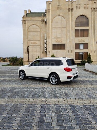 Mercedes GL 500 4MATIC 2013, 110,200 km - 4.7 l - Ucar