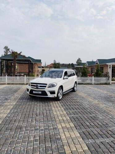 Mercedes GL 500 4MATIC 2013, 110,200 km - 4.7 l - Ucar