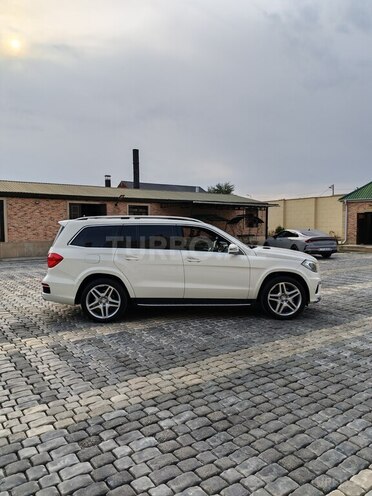 Mercedes GL 500 4MATIC 2013, 110,200 km - 4.7 l - Ucar