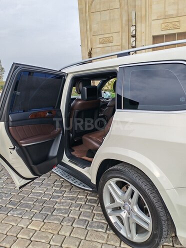 Mercedes GL 500 4MATIC 2013, 110,200 km - 4.7 l - Ucar