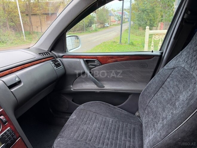 Mercedes E 220 2000, 395,000 km - 2.2 l - Gədəbəy
