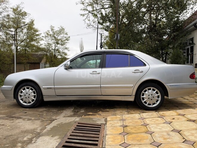 Mercedes E 220 2000, 395,000 km - 2.2 l - Gədəbəy