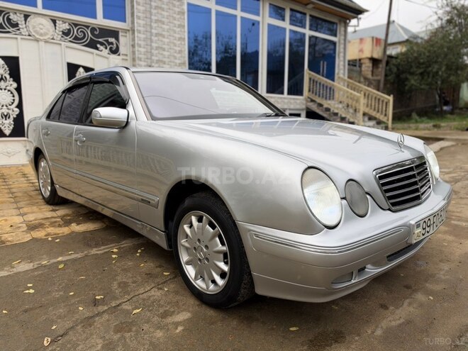 Mercedes E 220 2000, 395,000 km - 2.2 l - Gədəbəy