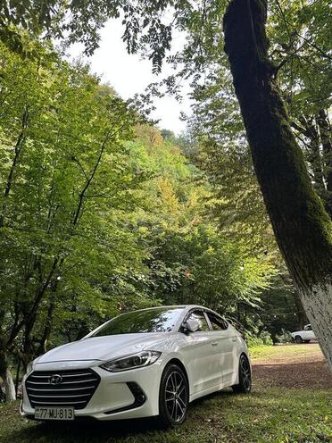Hyundai Avante 2016, 300,000 km - 1.6 l - Bakı