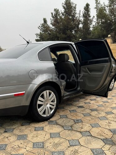 Volkswagen Passat 2004, 209,400 km - 1.8 л - Gəncə