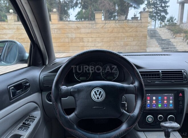 Volkswagen Passat 2004, 209,400 km - 1.8 л - Gəncə