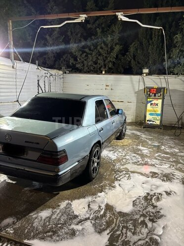 Mercedes 200 E 1986, 300,000 km - 2.0 l - Bakı