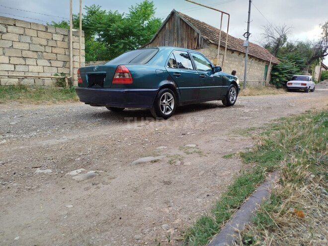 Mercedes C 200 1996, 200,000 km - 2.0 l - Qobustan
