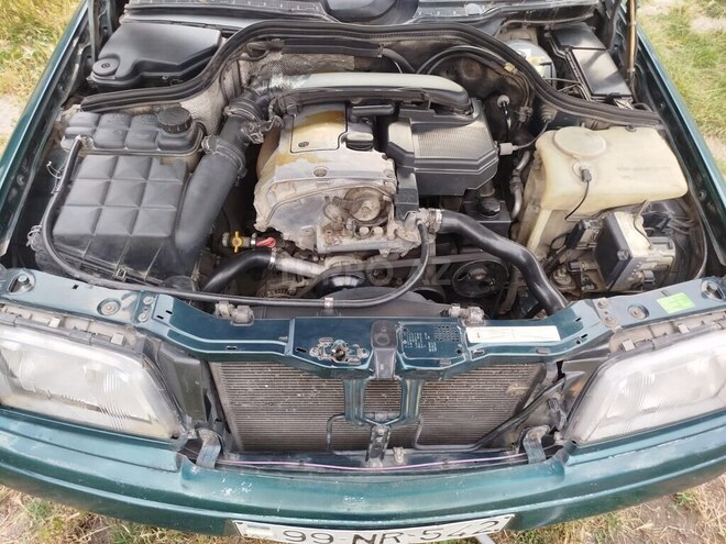 Mercedes C 200 1996, 200,000 km - 2.0 l - Qobustan