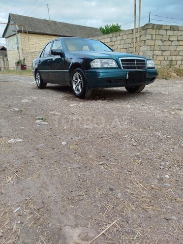 Mercedes C 200 1996, 200,000 km - 2.0 l - Qobustan