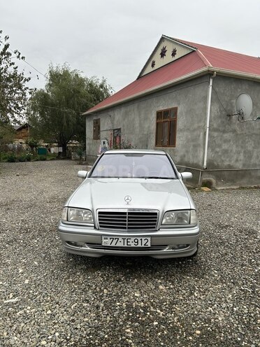 Mercedes C 200 2000, 348,000 km - 2.0 l - Ağcabədi
