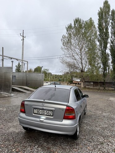 Opel Astra 2002, 361,182 km - 1.6 l - Qəbələ