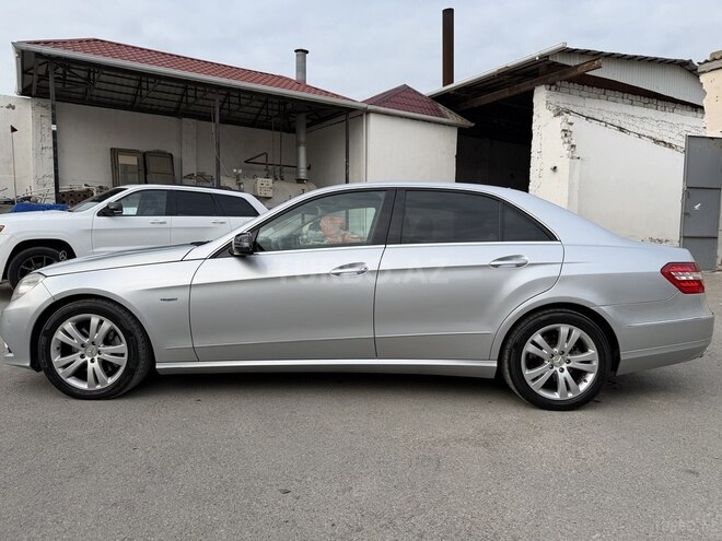Mercedes E 250 2009, 300,000 km - 2.1 l - Bakı