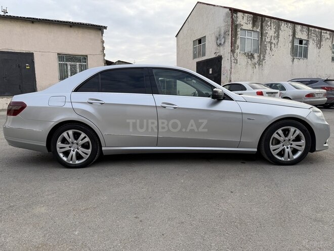 Mercedes E 250 2009, 300,000 km - 2.1 l - Bakı