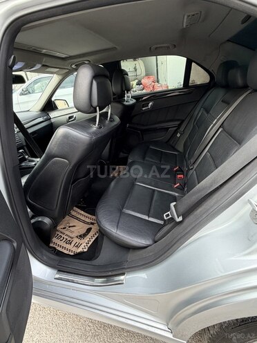 Mercedes E 250 2009, 300,000 km - 2.1 l - Bakı