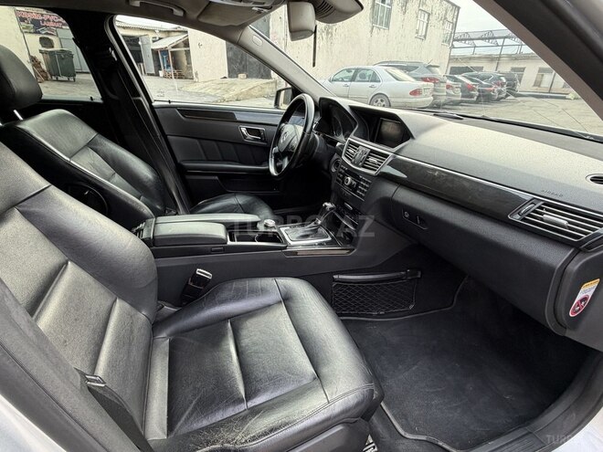 Mercedes E 250 2009, 300,000 km - 2.1 l - Bakı