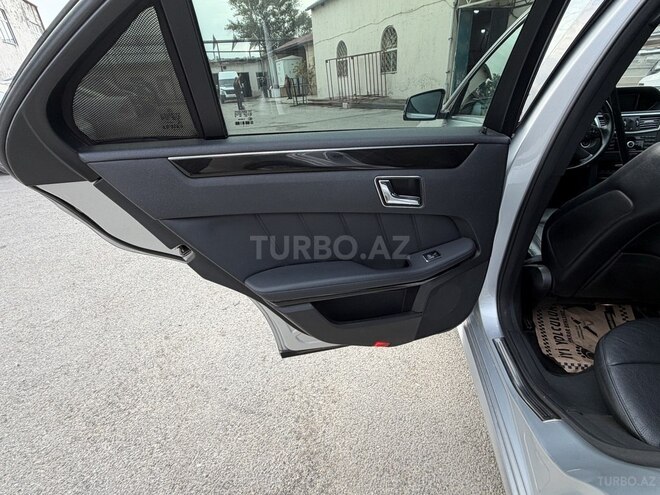 Mercedes E 250 2009, 300,000 km - 2.1 l - Bakı