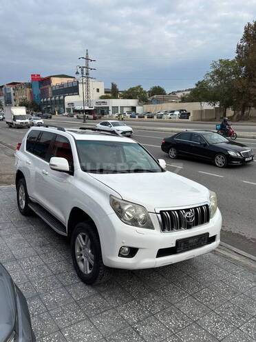 Toyota Land Cruiser Prado 2010, 275,000 km - 4.0 l - Bakı