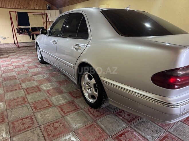 Mercedes E 220 1999, 730,000 km - 2.2 l - Masallı