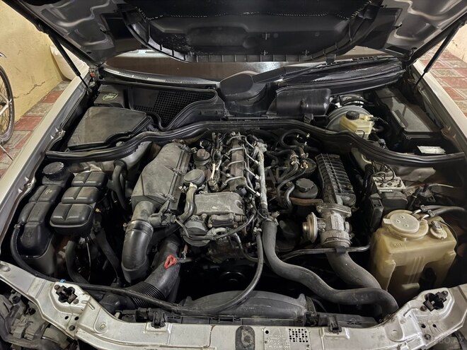 Mercedes E 220 1999, 730,000 km - 2.2 l - Masallı