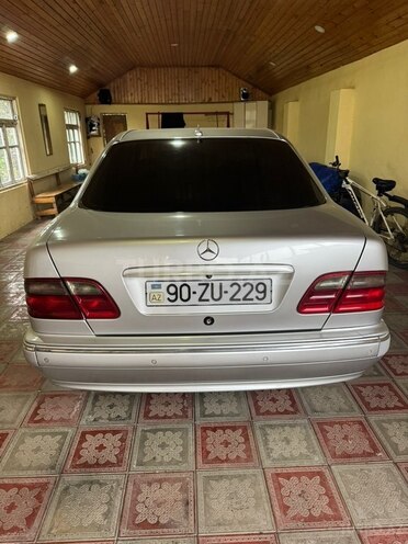 Mercedes E 220 1999, 730,000 km - 2.2 l - Masallı