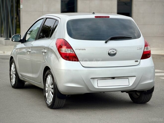 Hyundai i20 2009, 129,000 km - 1.6 l - Bakı