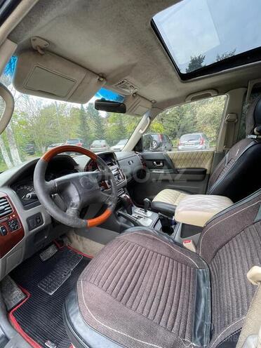 Mitsubishi Pajero 2004, 195,874 km - 3.0 l - Bakı