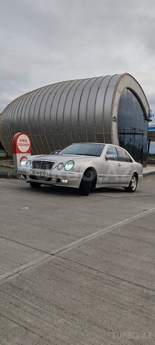Mercedes E 200 2000, 298,000 km - 2.0 л - Qəbələ