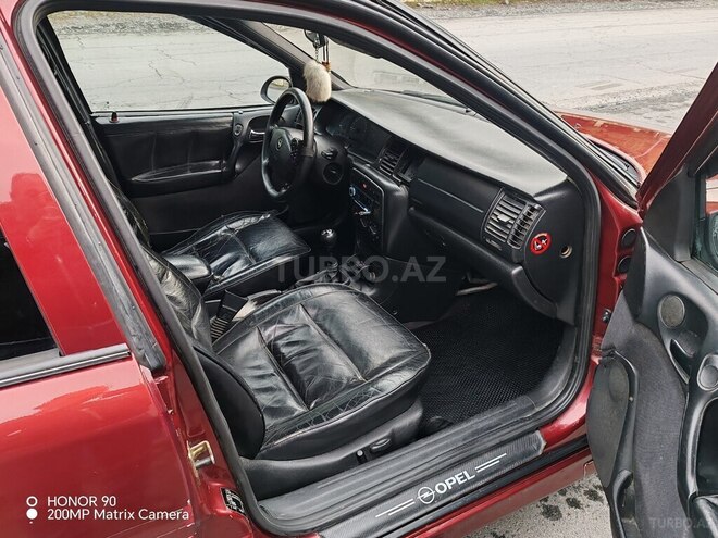 Opel Vectra 2000, 400,000 km - 1.6 л - Zaqatala