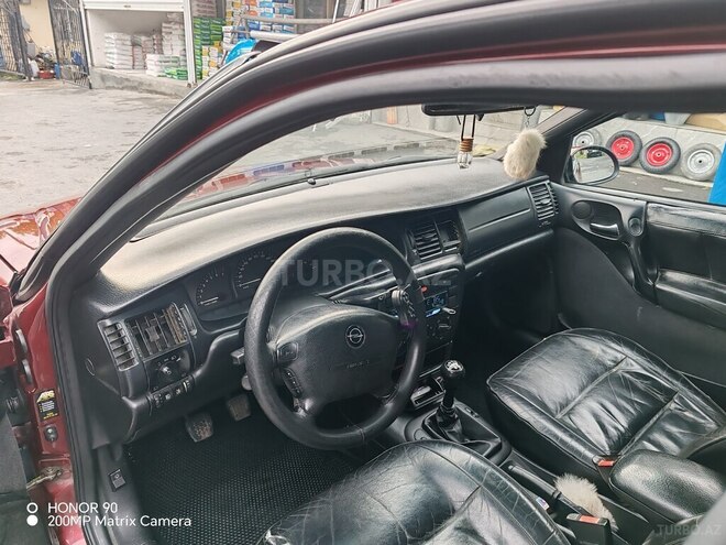 Opel Vectra 2000, 400,000 km - 1.6 л - Zaqatala