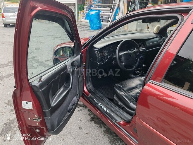 Opel Vectra 2000, 400,000 km - 1.6 л - Zaqatala