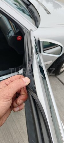 Mercedes E 200 2000, 298,000 km - 2.0 л - Qəbələ