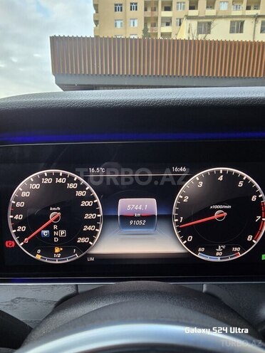 Mercedes E 300 4MATIC 2019, 91,000 km - 2.0 l - Bakı